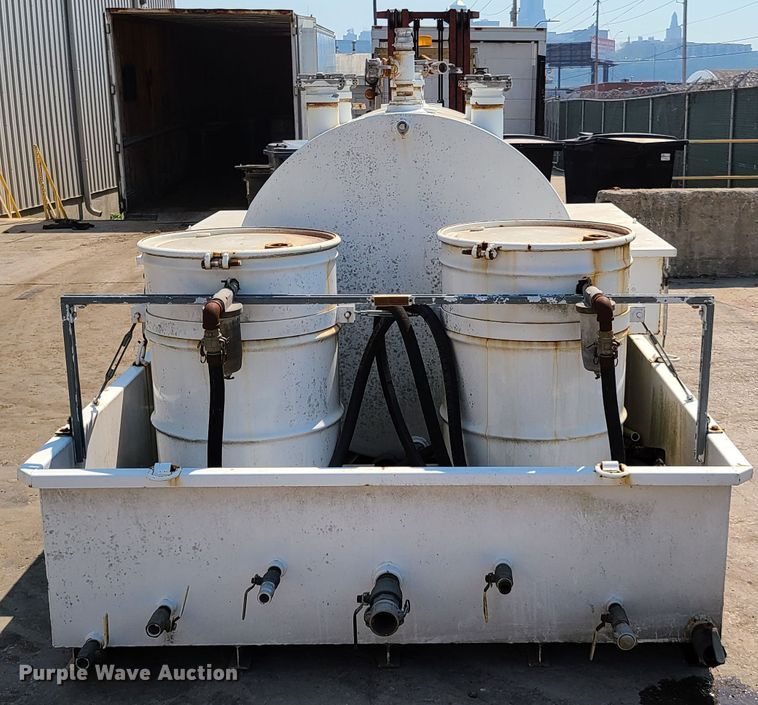 image for item EL9807 Oil tank vacuum