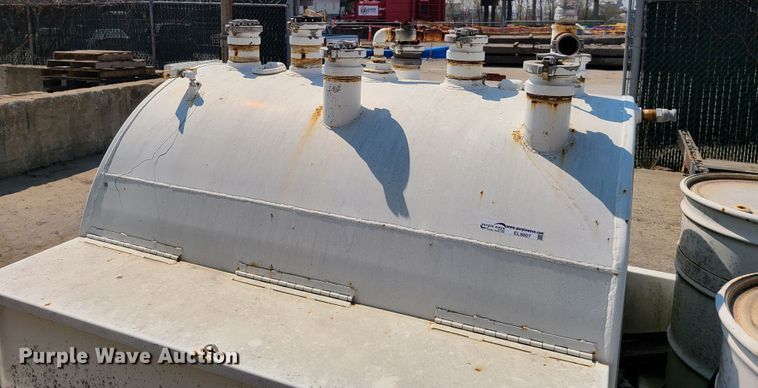 image for item EL9807 Oil tank vacuum