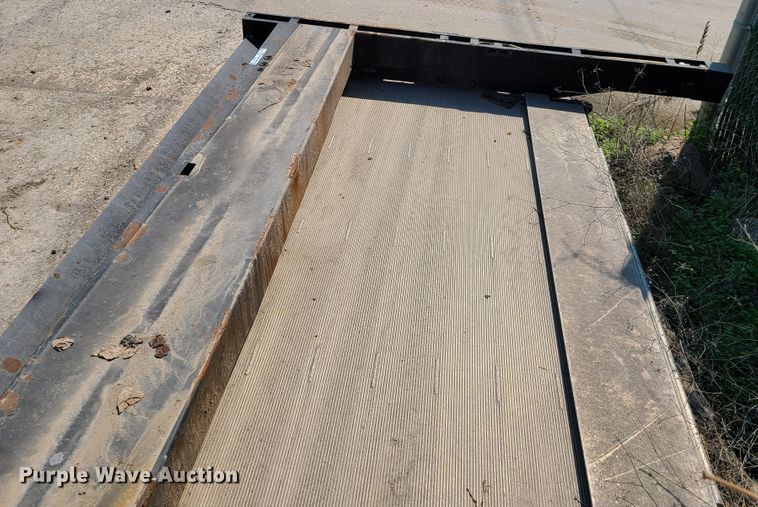 image for item EL9808 Maxon Rail Lift DMD end gate lift