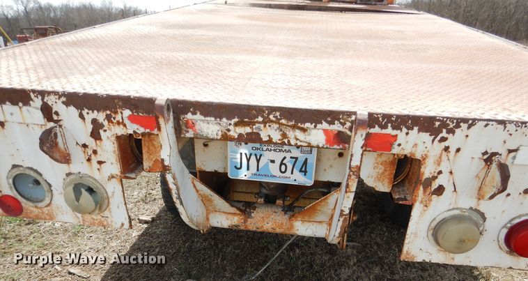 image for item ES9538 Flatbed with crane