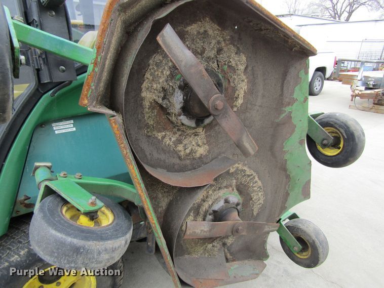 image for item FD9404 2003 John Deere 1600 Turbo lawn mower