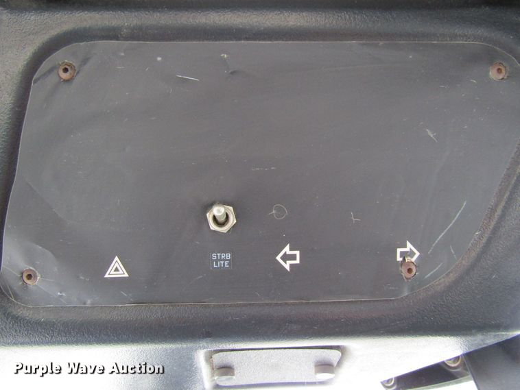 image for item FD9404 2003 John Deere 1600 Turbo lawn mower