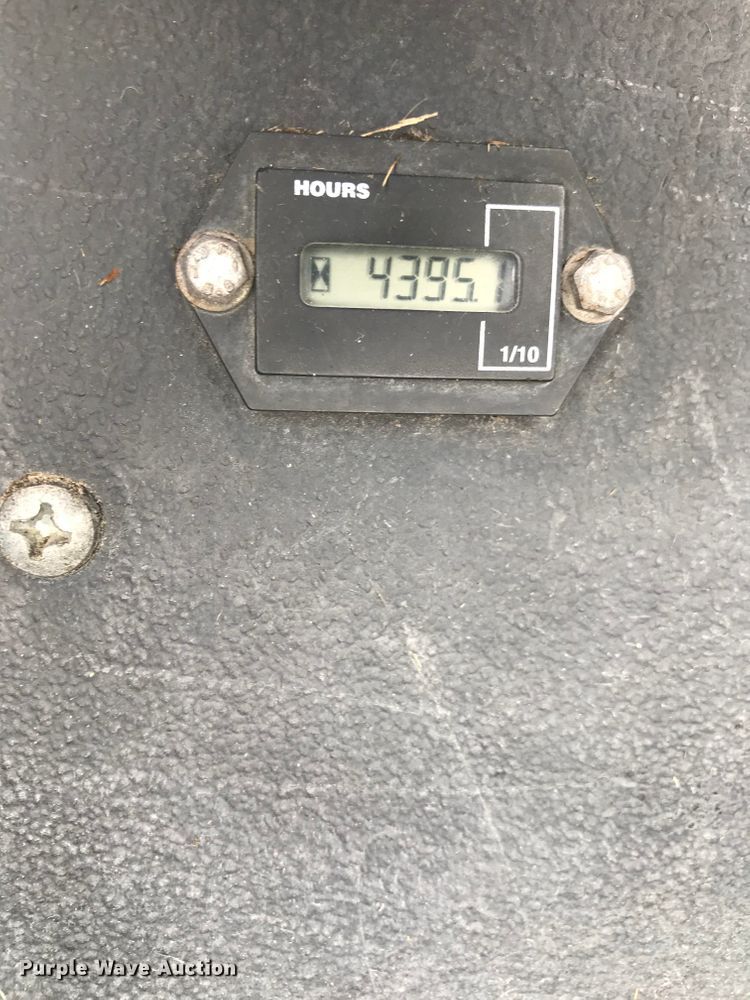 image for item FD9404 2003 John Deere 1600 Turbo lawn mower