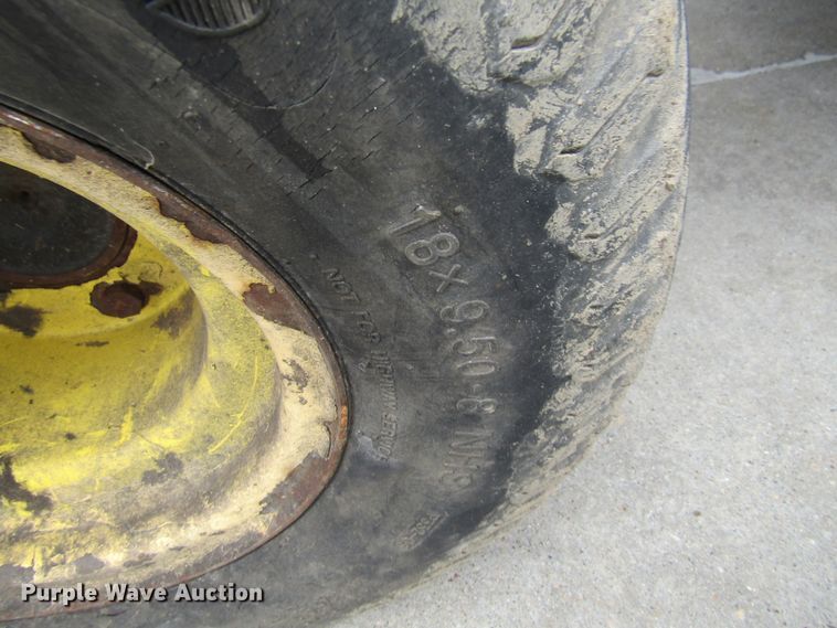 image for item FD9404 2003 John Deere 1600 Turbo lawn mower