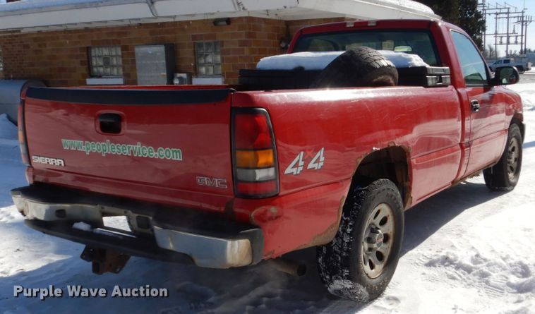 image for item FU9222 2006 GMC Sierra 1500 pickup truck