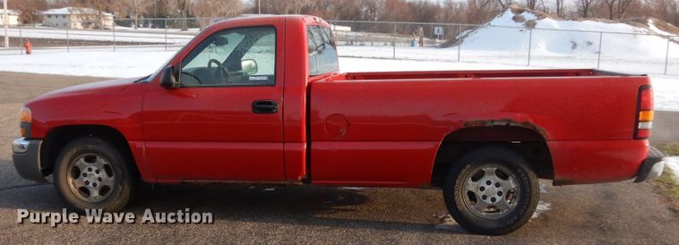 image for item FX9080 2004 GMC Sierra 1500  pickup truck