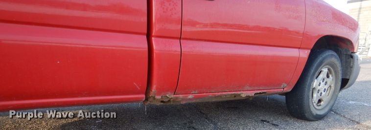 image for item FX9080 2004 GMC Sierra 1500  pickup truck