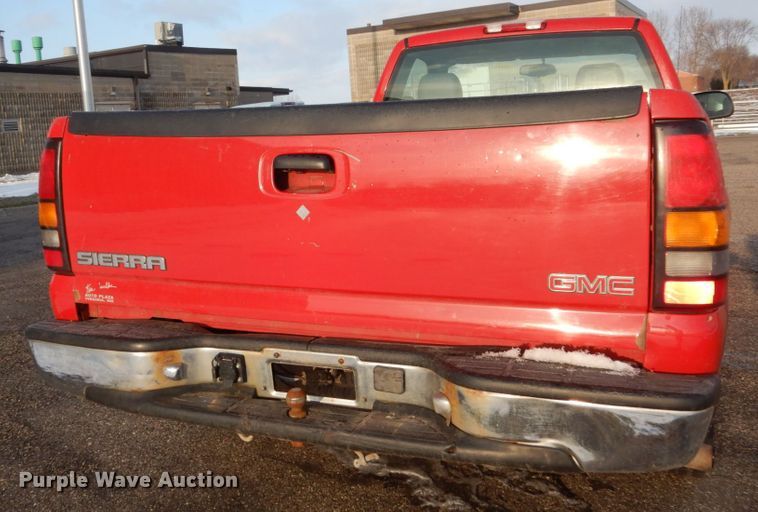 image for item FX9080 2004 GMC Sierra 1500  pickup truck