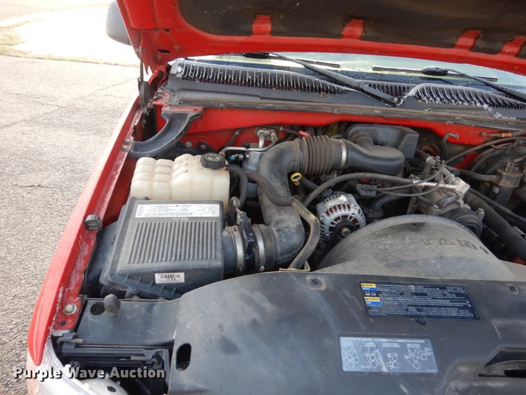 image for item FX9080 2004 GMC Sierra 1500  pickup truck