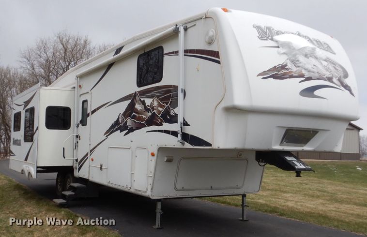 image for item FX9088 2007 Keystone Montana  camper