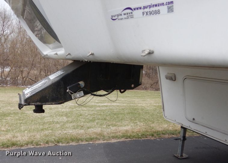 image for item FX9088 2007 Keystone Montana  camper