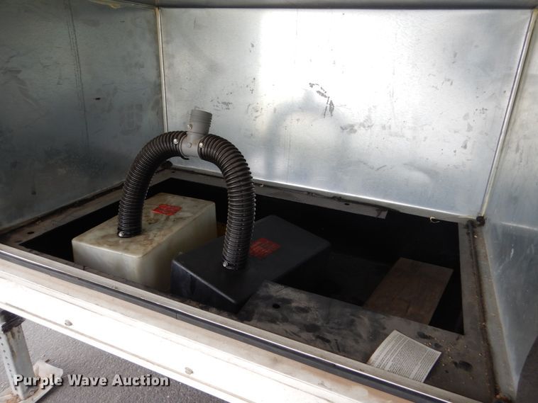 image for item FX9088 2007 Keystone Montana  camper