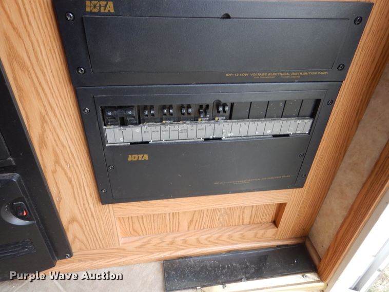 image for item FX9088 2007 Keystone Montana  camper