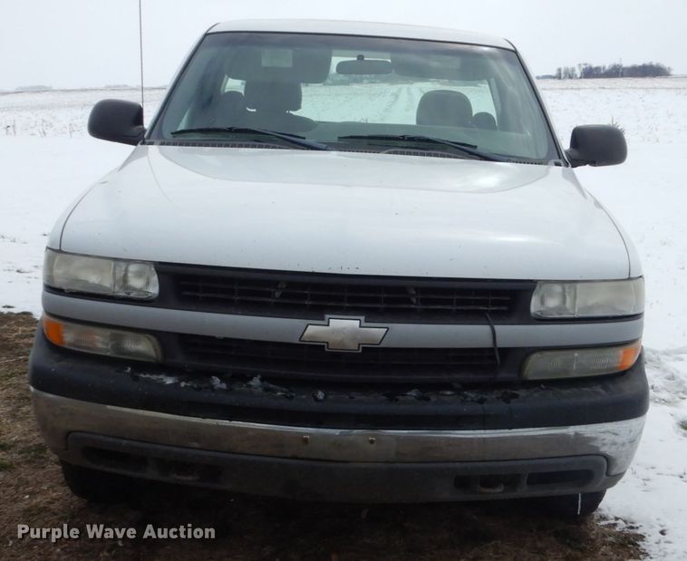 image for item FX9089 2001 Chevrolet Silverado 1500  pickup truck