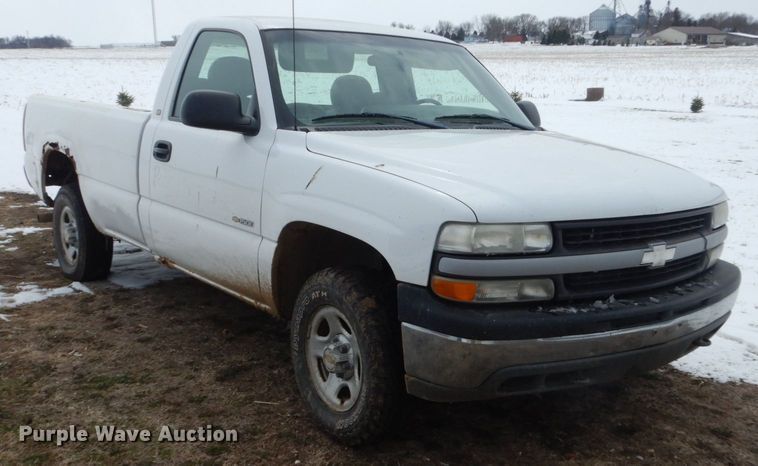 image for item FX9089 2001 Chevrolet Silverado 1500  pickup truck