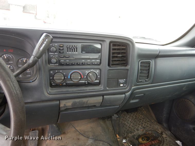 image for item FX9089 2001 Chevrolet Silverado 1500  pickup truck