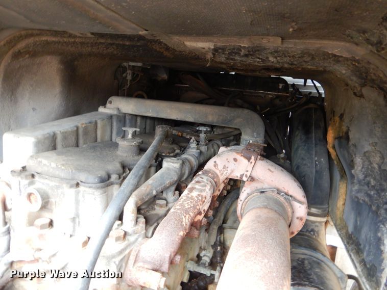 image for item GB9653 1985 International 9670 semi truck