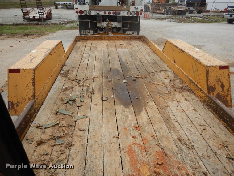 image for item GB9862 2005 Redi Haul utility trailer