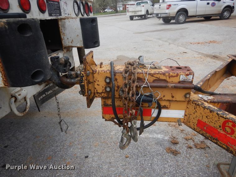 image for item GB9862 2005 Redi Haul utility trailer