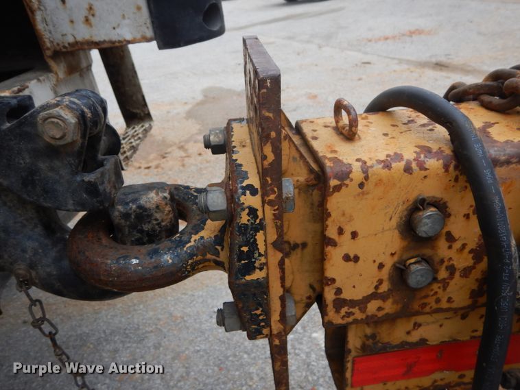 image for item GB9862 2005 Redi Haul utility trailer