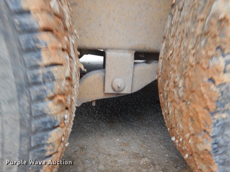 image for item GB9862 2005 Redi Haul utility trailer