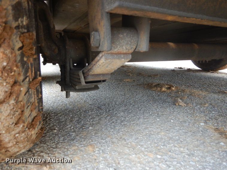 image for item GB9862 2005 Redi Haul utility trailer