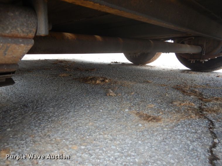 image for item GB9862 2005 Redi Haul utility trailer