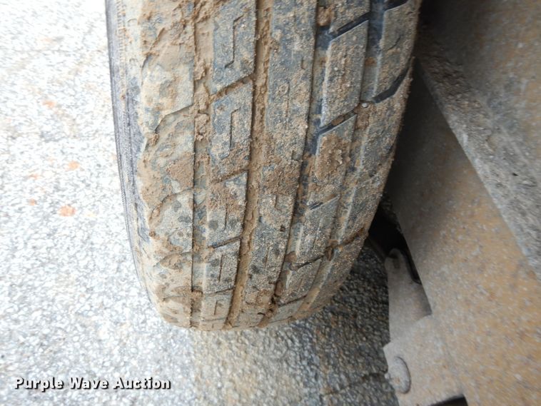 image for item GB9862 2005 Redi Haul utility trailer