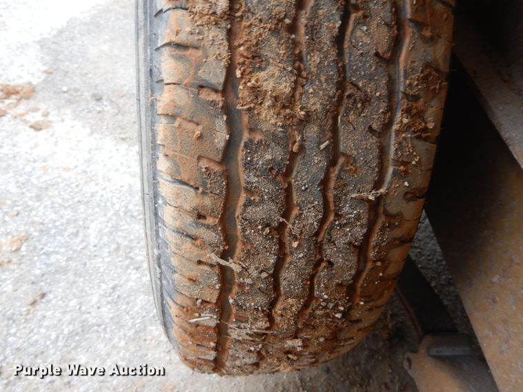 image for item GB9862 2005 Redi Haul utility trailer