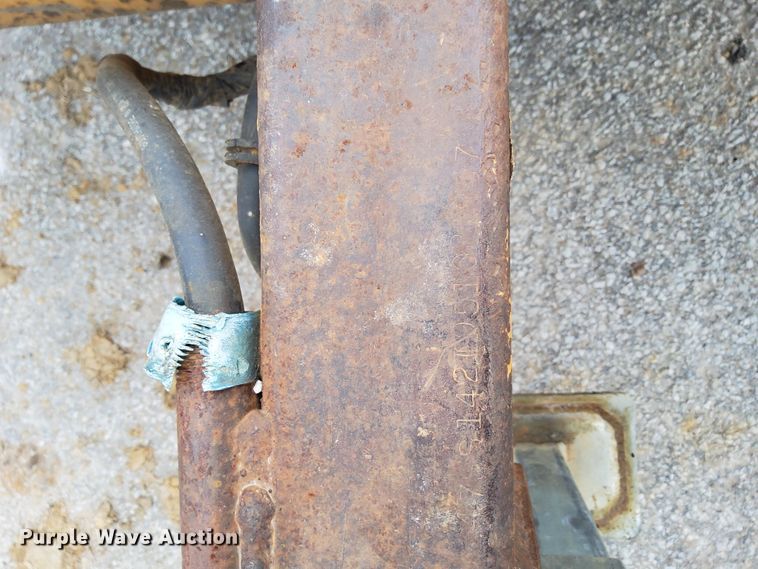 image for item GB9862 2005 Redi Haul utility trailer