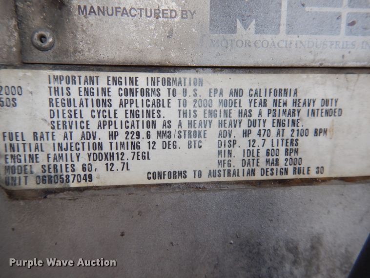 image for item GE9349 2000 MCI 102-EL3 coach bus