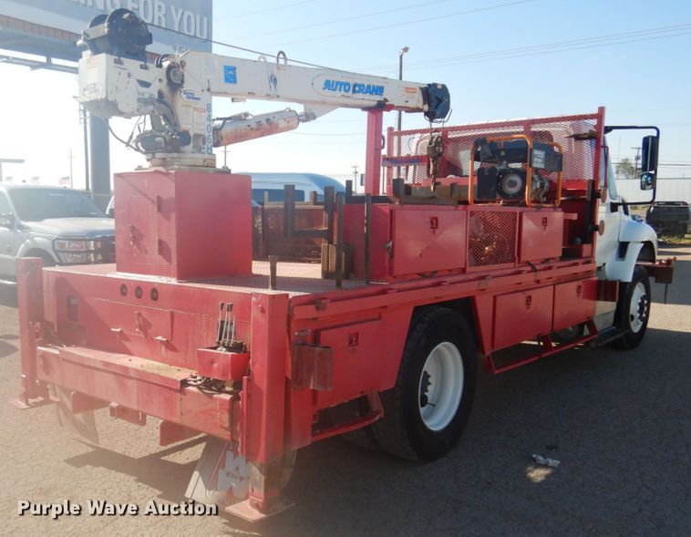 image for item GE9352 2017 International 7300 crane truck