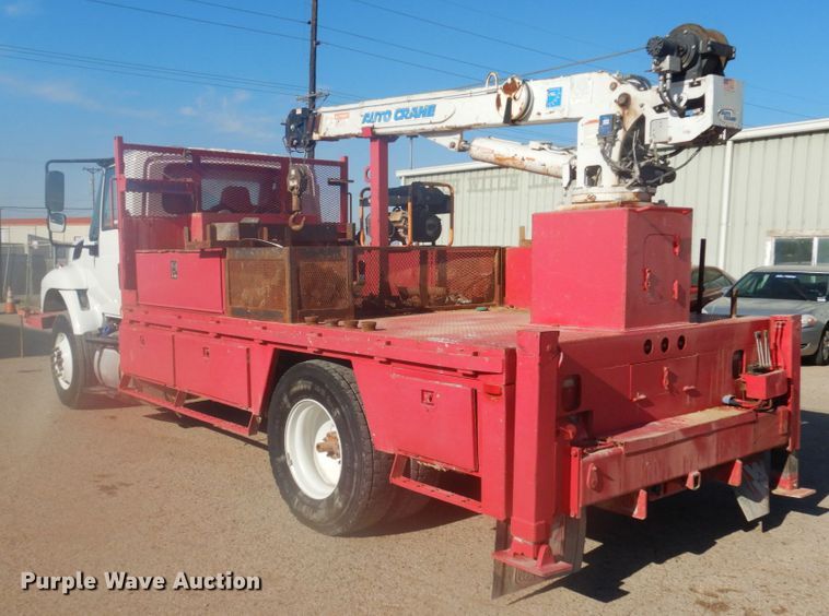 image for item GE9352 2017 International 7300 crane truck