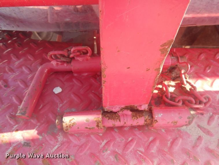 image for item GE9352 2017 International 7300 crane truck