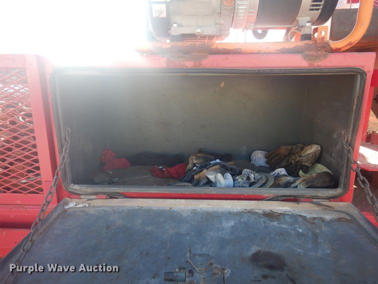 image for item GE9352 2017 International 7300 crane truck