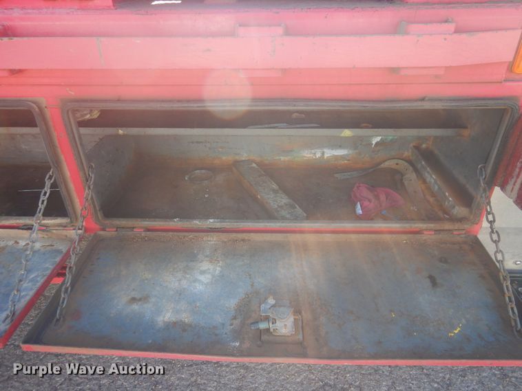 image for item GE9352 2017 International 7300 crane truck