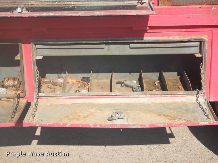 image for item GE9352 2017 International 7300 crane truck