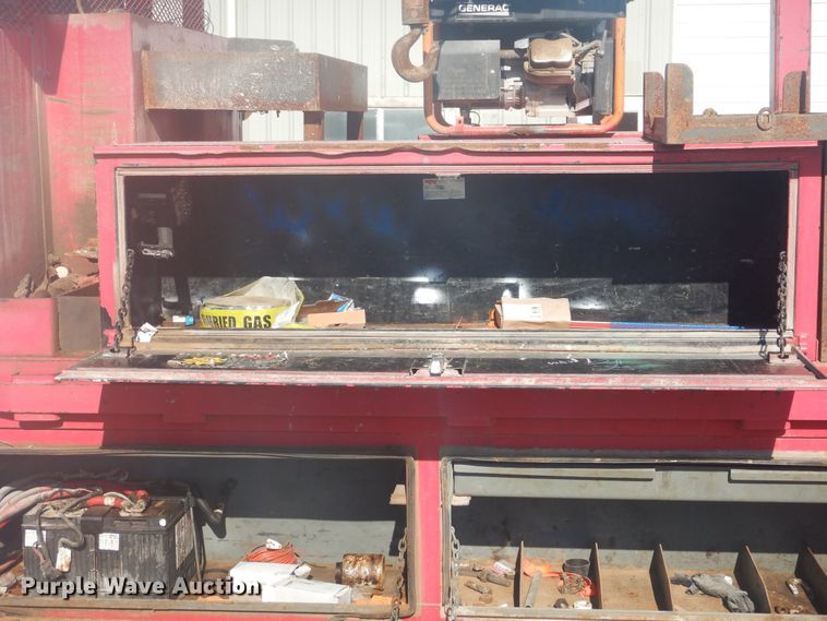 image for item GE9352 2017 International 7300 crane truck