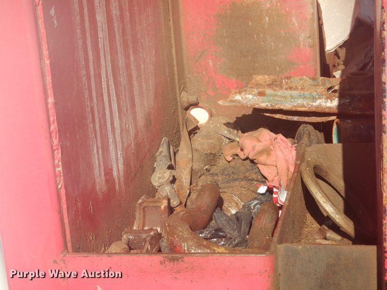 image for item GE9352 2017 International 7300 crane truck