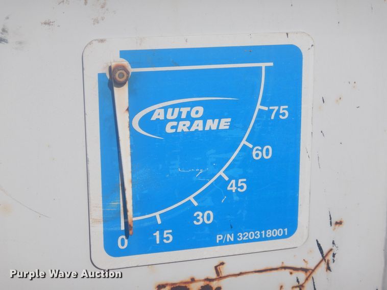 image for item GE9352 2017 International 7300 crane truck