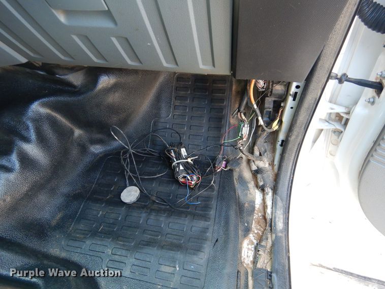 image for item GE9353 2015 Ford F550 Super Duty winch truck