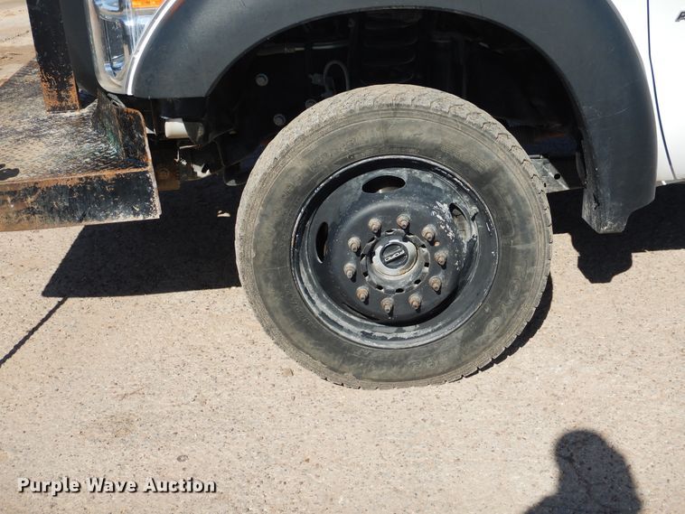 image for item GE9353 2015 Ford F550 Super Duty winch truck