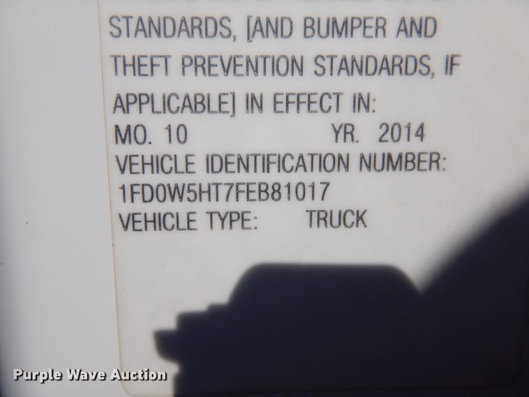 image for item GE9353 2015 Ford F550 Super Duty winch truck