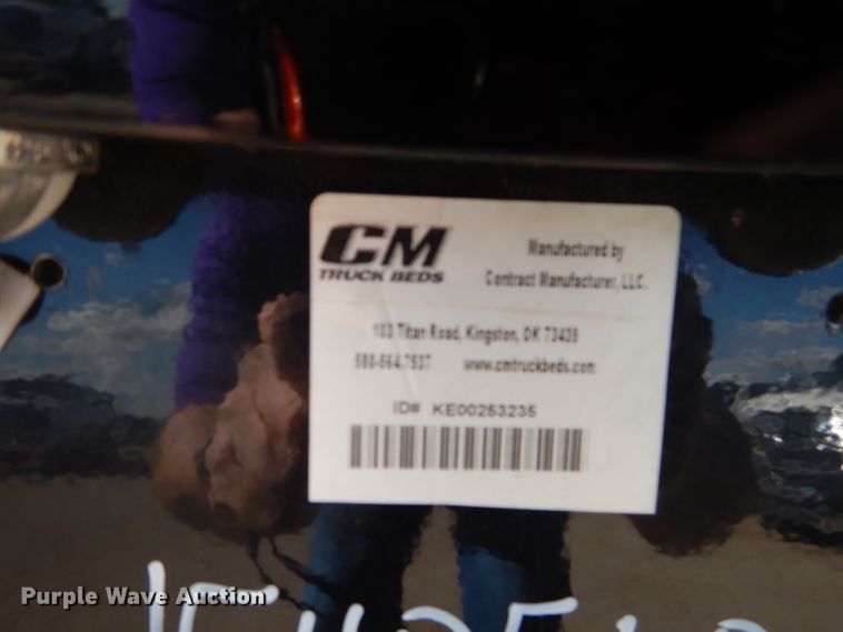 image for item GE9356 2001 Ford F550 Super Duty utility truck