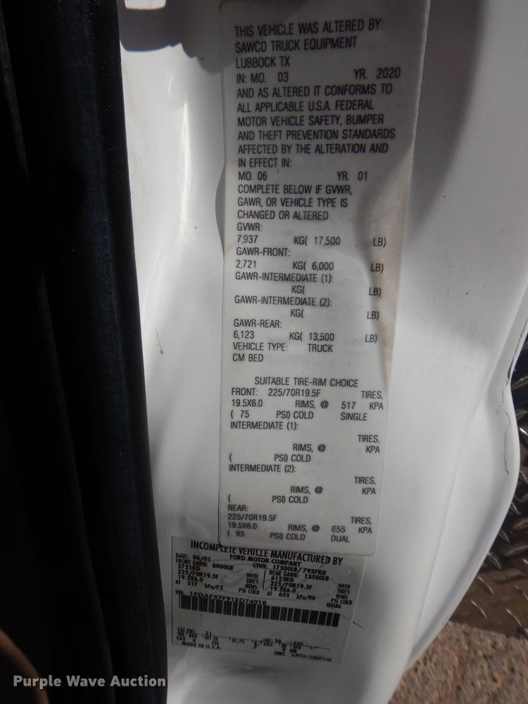 image for item GE9356 2001 Ford F550 Super Duty utility truck