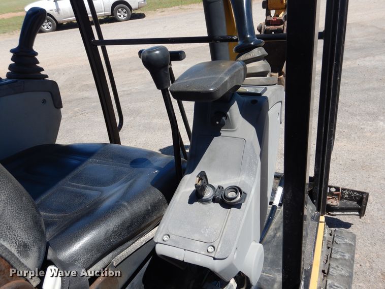 image for item GE9361 2015 Caterpillar 301.4C  mini excavator