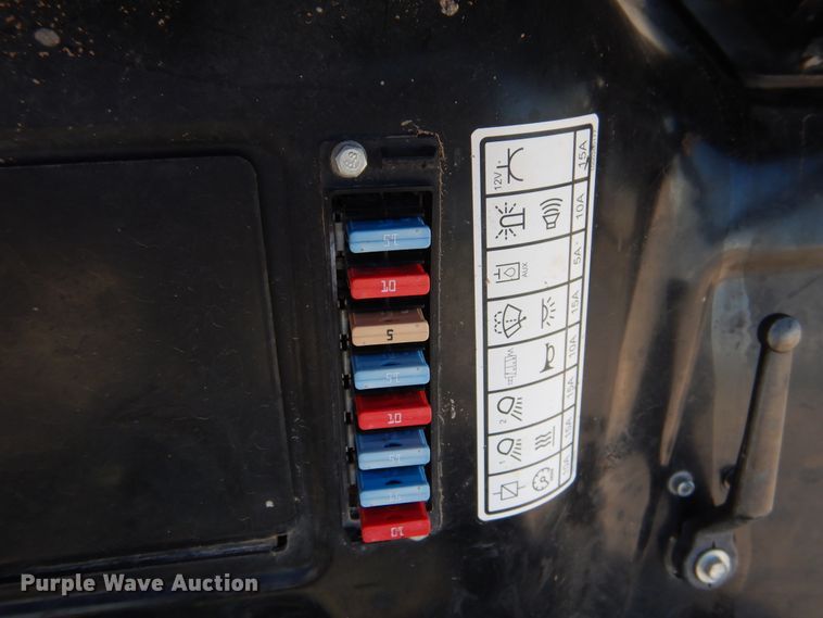 image for item GE9361 2015 Caterpillar 301.4C  mini excavator