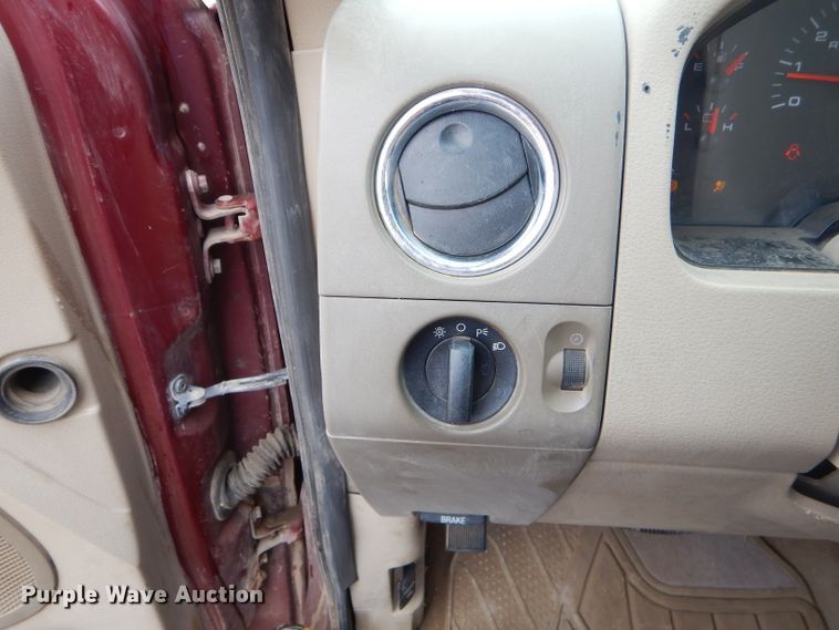 image for item GG9692 2004 Ford F150  SuperCab pickup truck