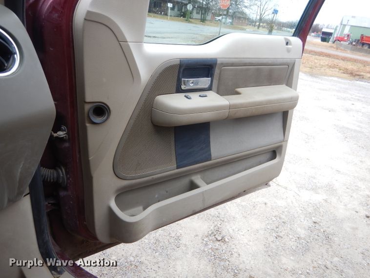 image for item GG9692 2004 Ford F150  SuperCab pickup truck