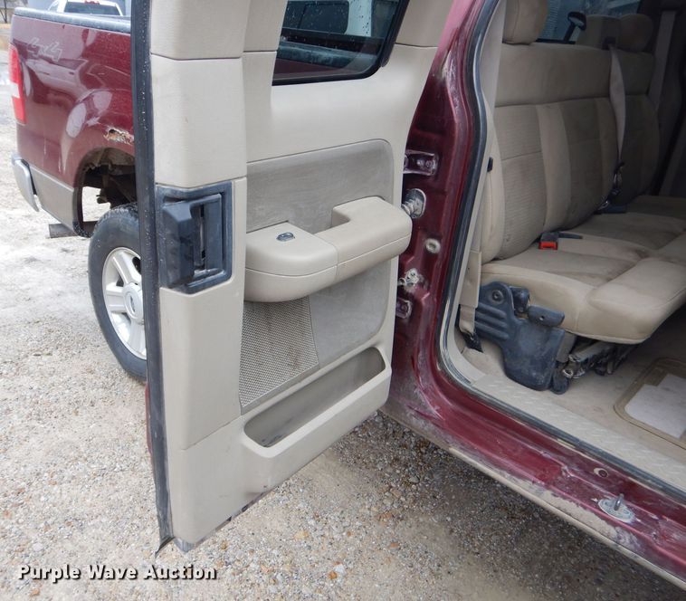 image for item GG9692 2004 Ford F150  SuperCab pickup truck